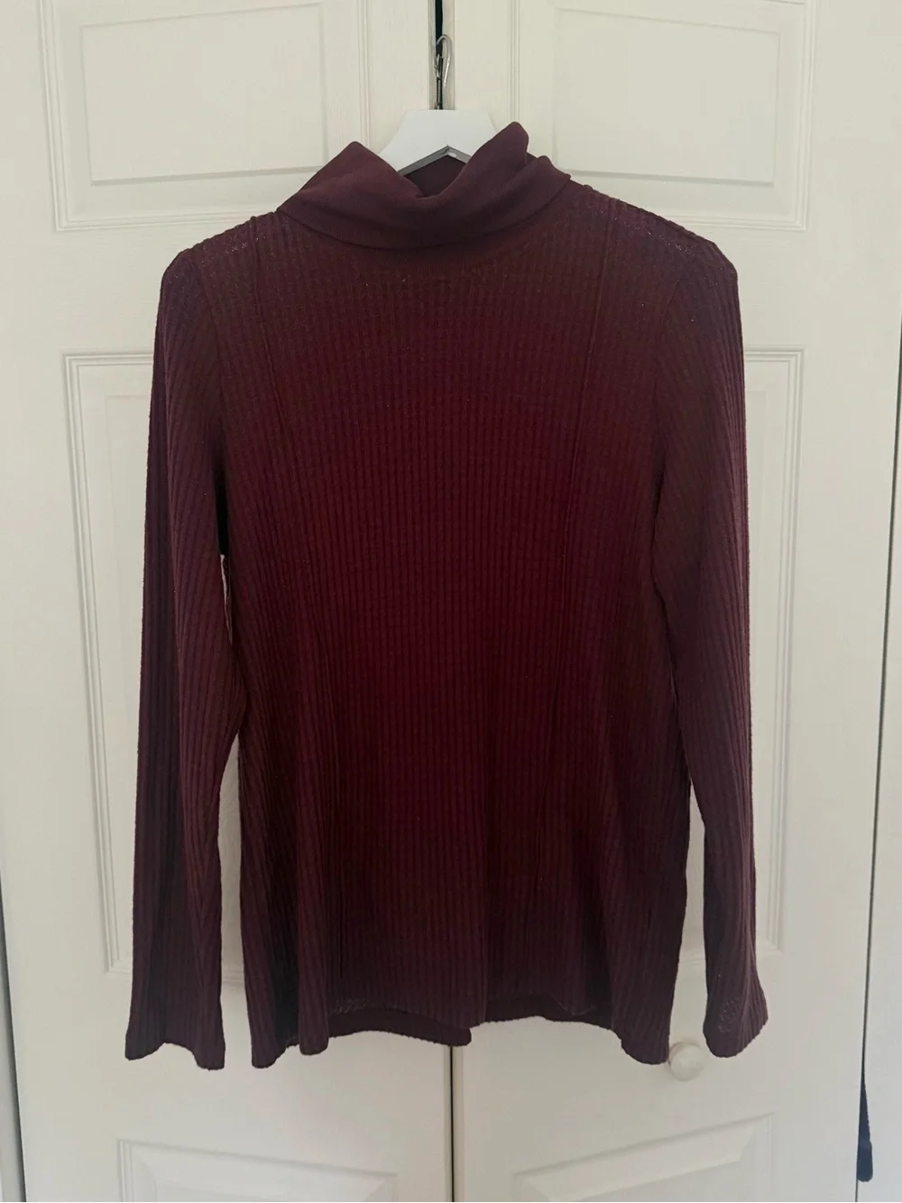 Andrew Marc Sport Women's Brushed Waffle Turtleneck Tunic Dark Red Sweater Large